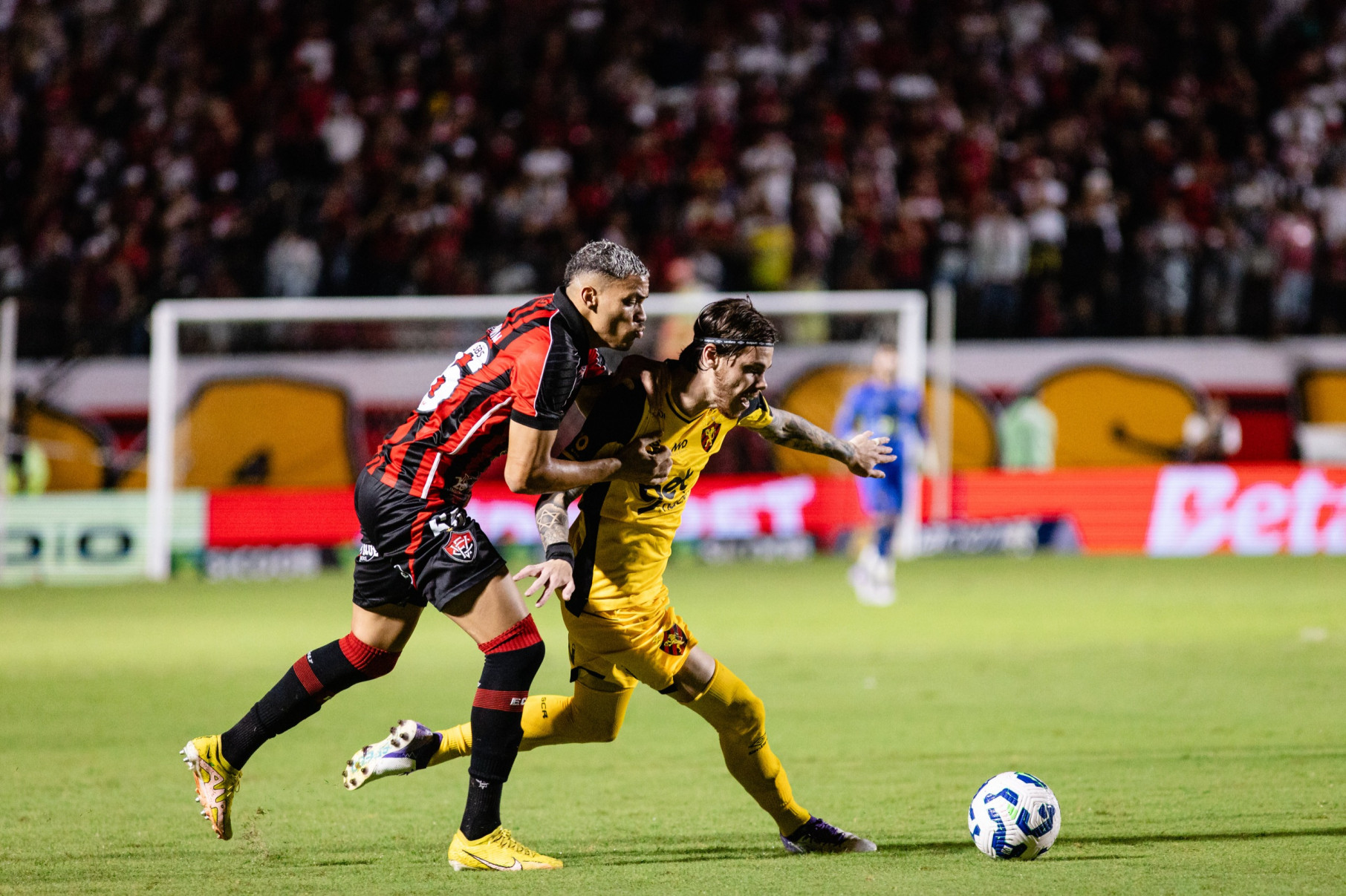 Sport empatou com o Vitória no Barradão