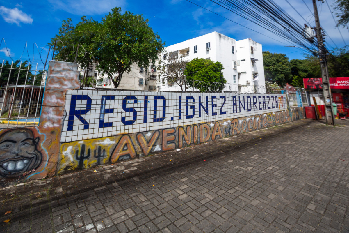 Recife, PE, 25/07/2025 - CONJUNTO RESIDENCIAL IGNEZ ANDREAZZA - Imagens do Conjunto Residencial Ignez Andreazza.