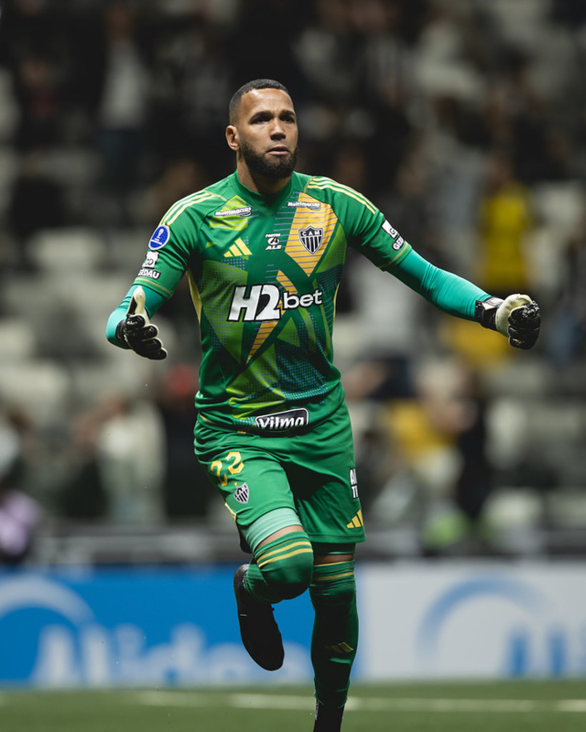 Atlético-MG se classificou para as oitavas da Sul-Americana, após o goleiro Everson pegar dois pênaltis 