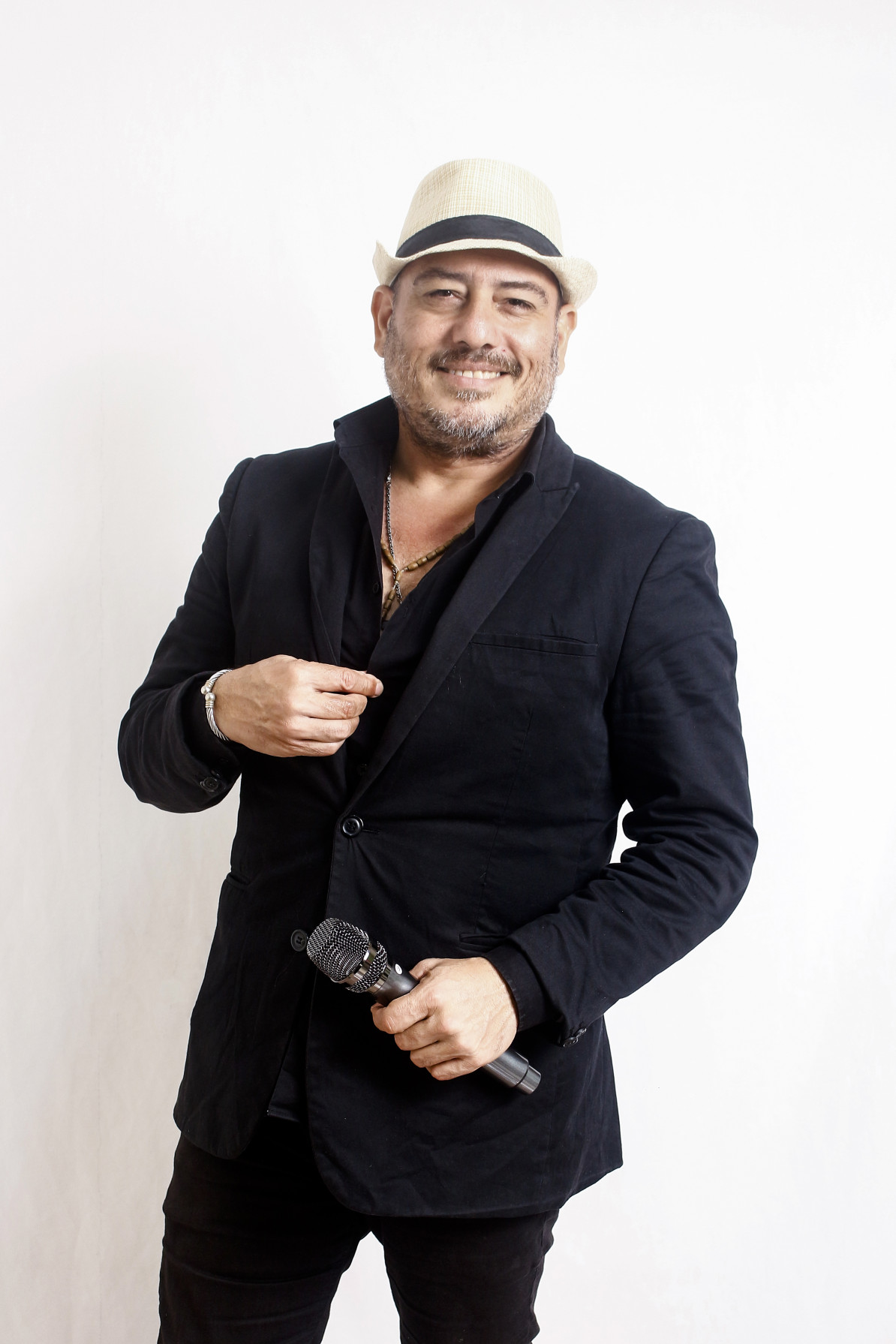 Cantor venezuelano Armando Fuentes