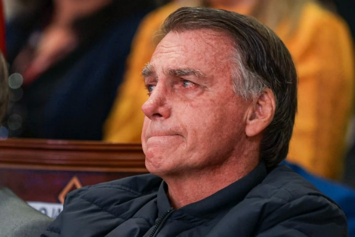 Jair Bolsonaro chorando durante um culto na Catedral da Bênção (Foto: VINÍCIUS SCHMIDT/METRÓPOLES @vinicius.foto) Jair Bolsonaro chorando durante um culto na Catedral da Bênção/Foto: VINÍCIUS SCHMIDT/METRÓPOLES @vinicius.foto