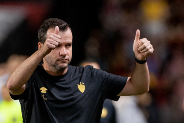 Daniel Paulista, técnico do Sport