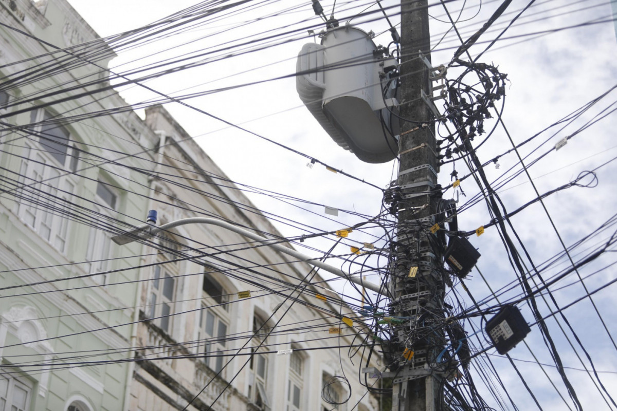 Fiação elétrica do Recife passará por processo para ser embutida (Foto: Hesíodo Góes/Secom) Fiação elétrica do Recife passará por processo para ser embutida/Foto: Hesíodo Góes/Secom