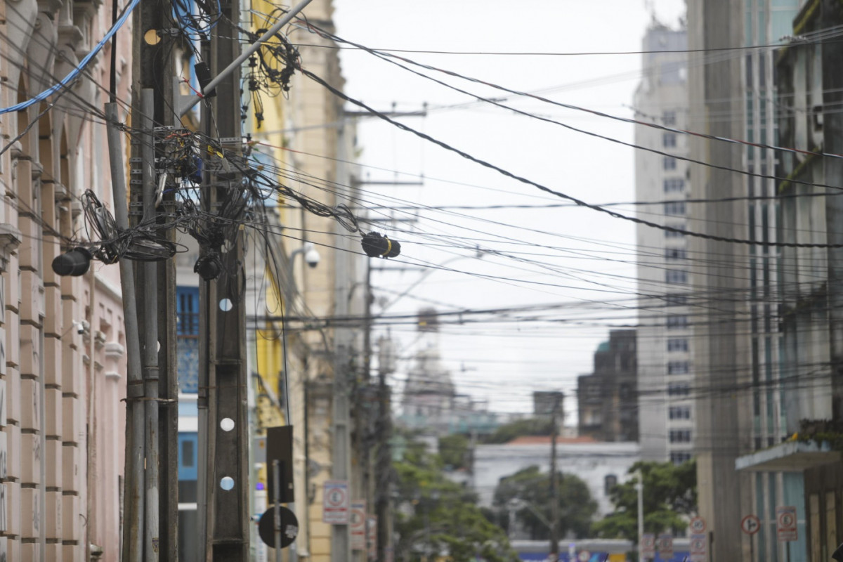 Fiação elétrica do Recife passará por processo para ser embutida/Foto: Hesíodo Góes/Secom