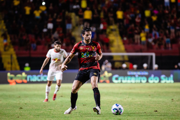 Chico, zagueiro do Sport