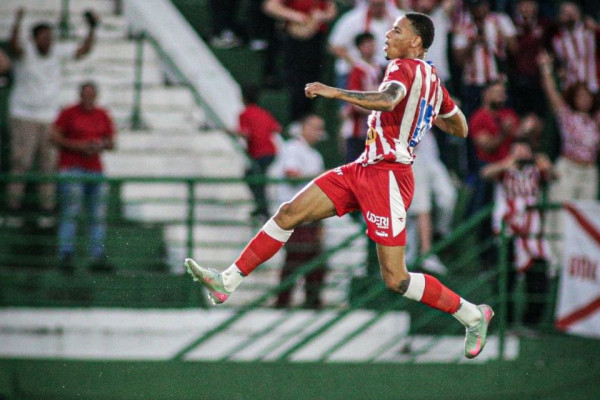 Lucas Cardoso, jogador do Náutico
