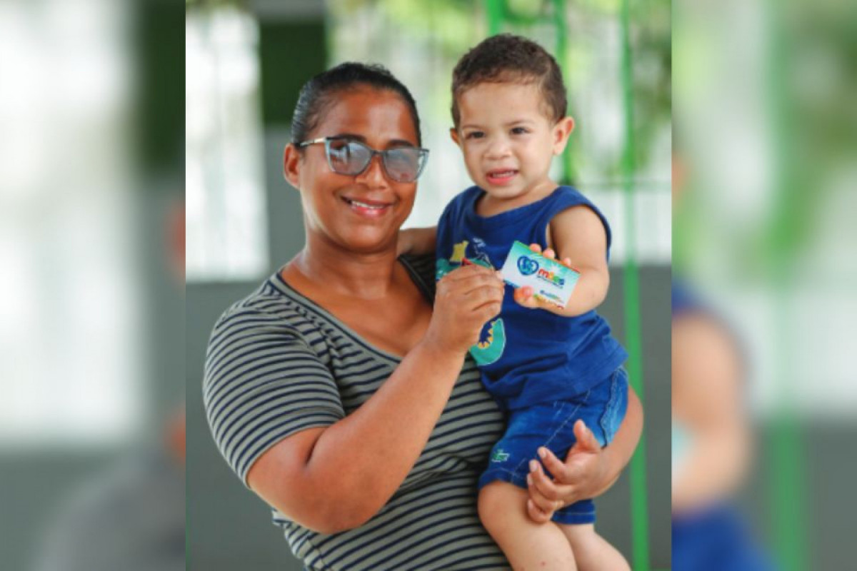 Pelo programa Mães de Pernambuco, mulheres recebem auxílio de R$ 300 por mês
/Foto: Divulgação/SAS