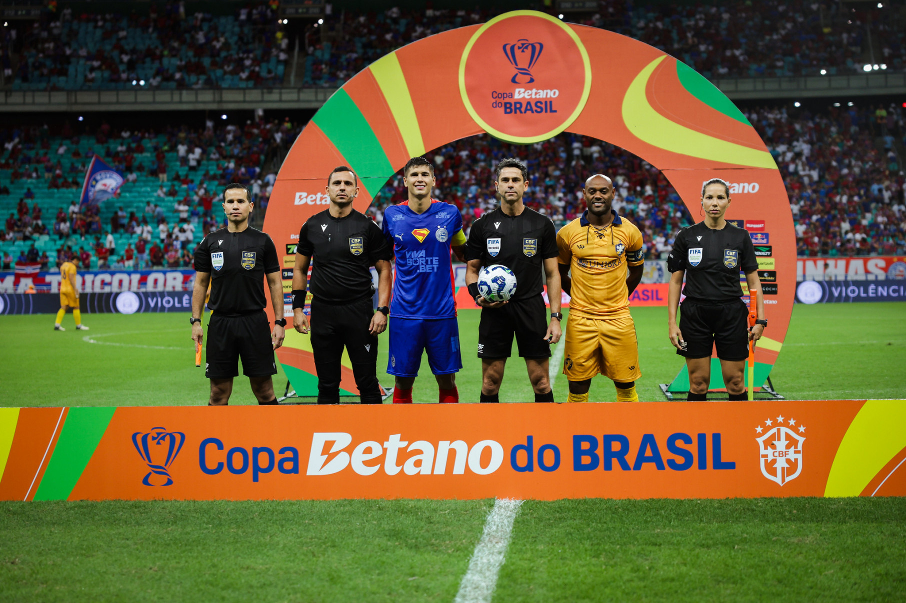 Bahia e Retrô se enfrentaram nesta quarta (30) pela ida das oitavas da Copa do Brasil