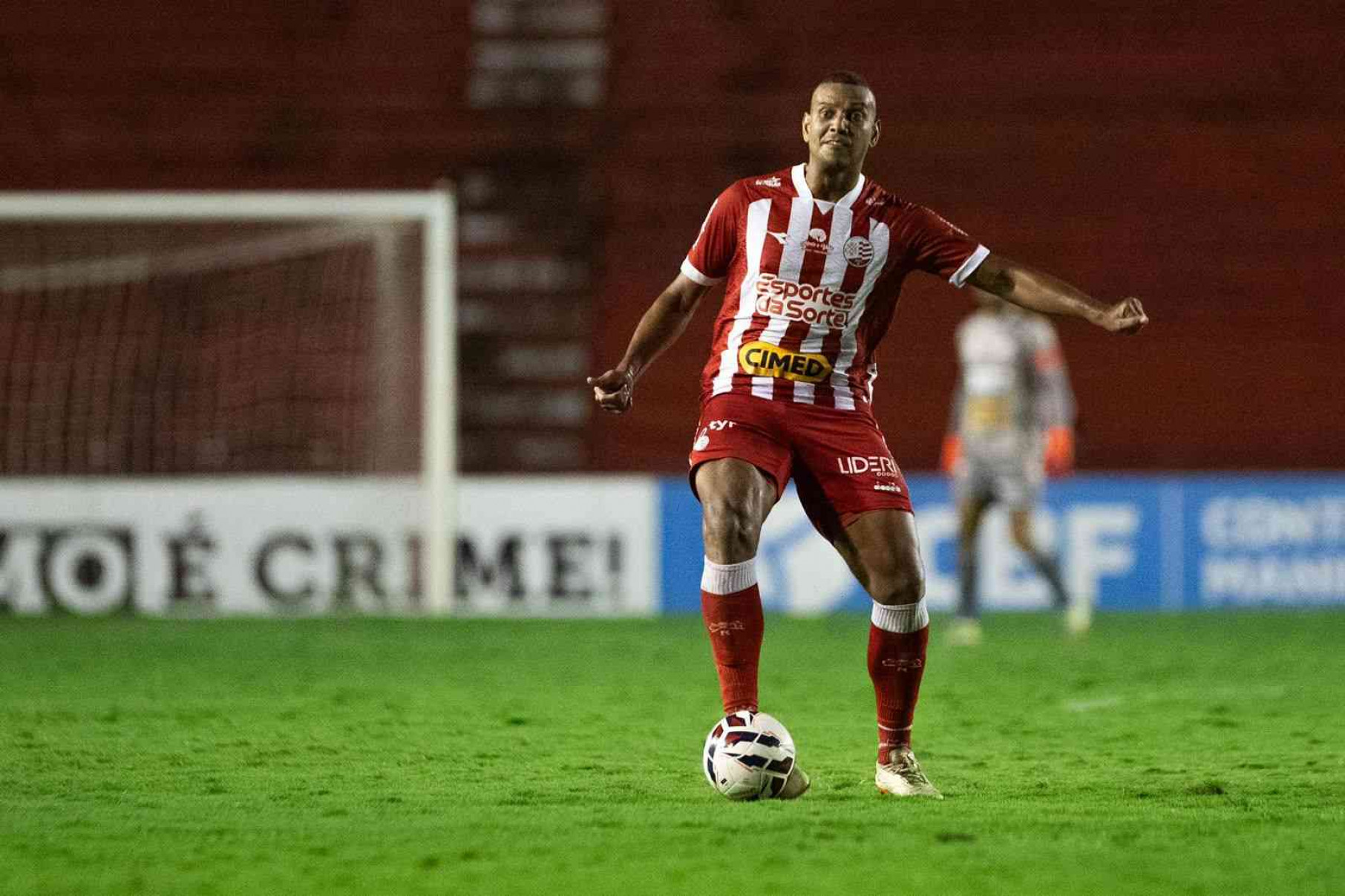 Mateus Silva, zagueiro do Náutico