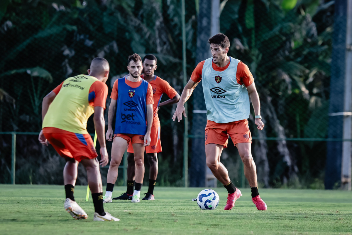 Time do Sport em treinamento no CT José de Andrade Médicis (Paulo Paiva/ Sport) Time do Sport em treinamento no CT José de Andrade Médicis/Paulo Paiva/ Sport