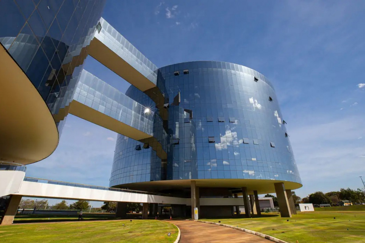 Na manifestação, a Procuradoria Geral da República manifestou ainda a sua solidariedade a Alexandre de Moraes