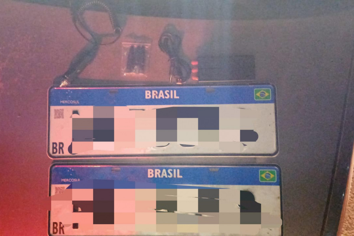 Motorista tenta fugir por 15 km na BR-232, perde controle do carro e acaba preso por roubo de carga em Bezerros
