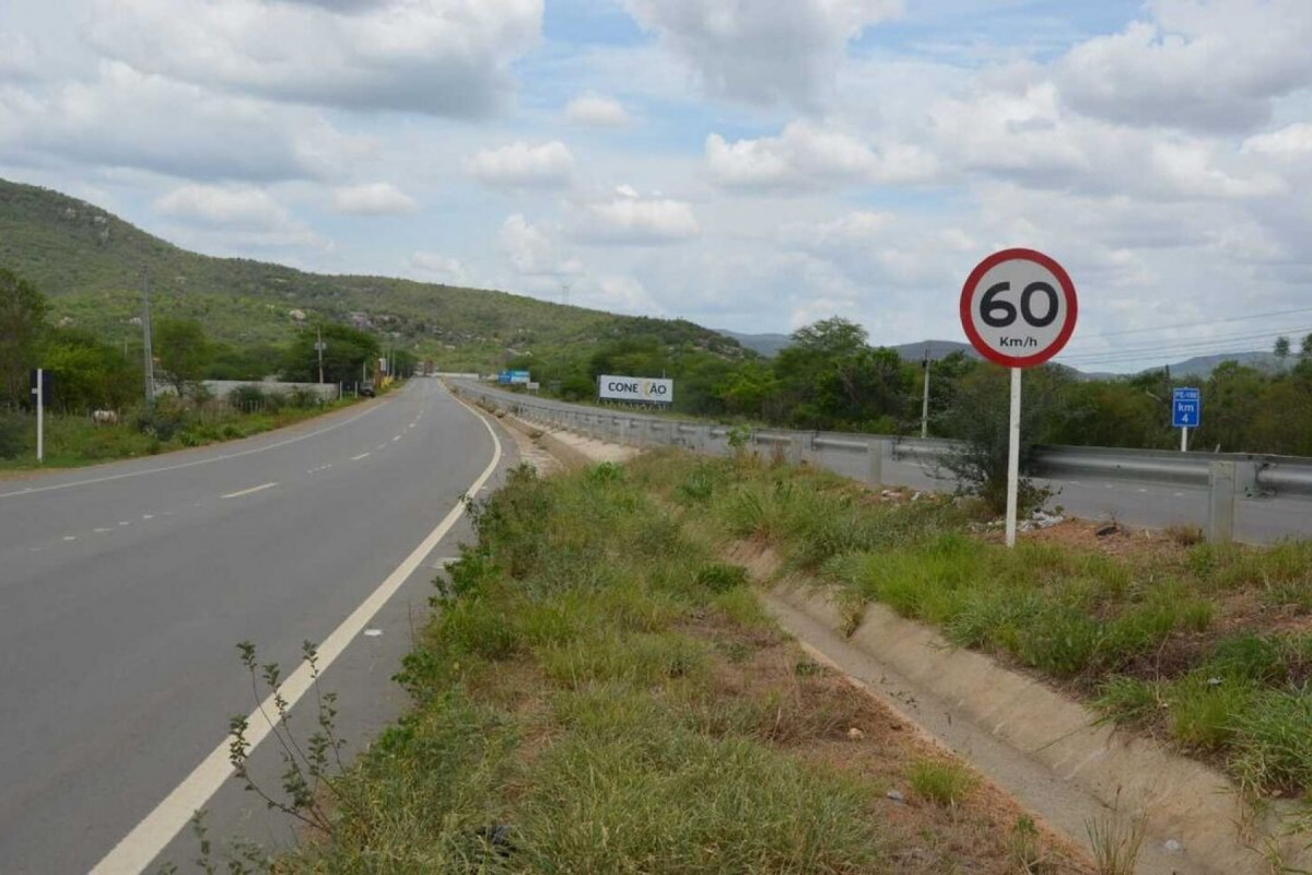 Obra permitirá mais integração regional com outras rodovias, como a BR-232 e BR-110, segundo o governo (Foto: Arquivo/DER) Obra permitirá mais integração regional com outras rodovias, como a BR-232 e BR-110, segundo o governo /Foto: Arquivo/DER