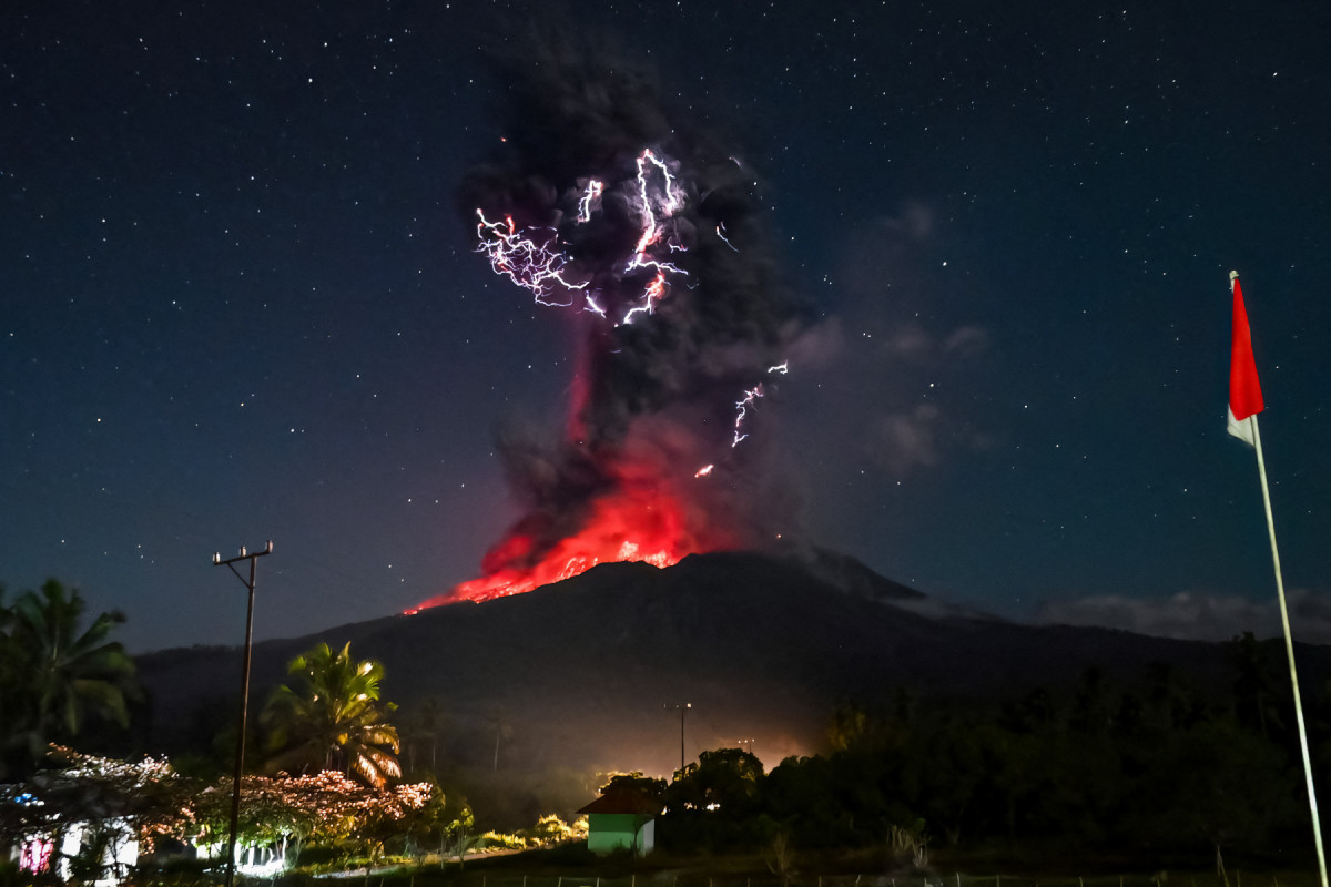 East Flores, Indonésia (Indonesia's Geological Agency / AFP) East Flores, Indonésia/Indonesia's Geological Agency / AFP