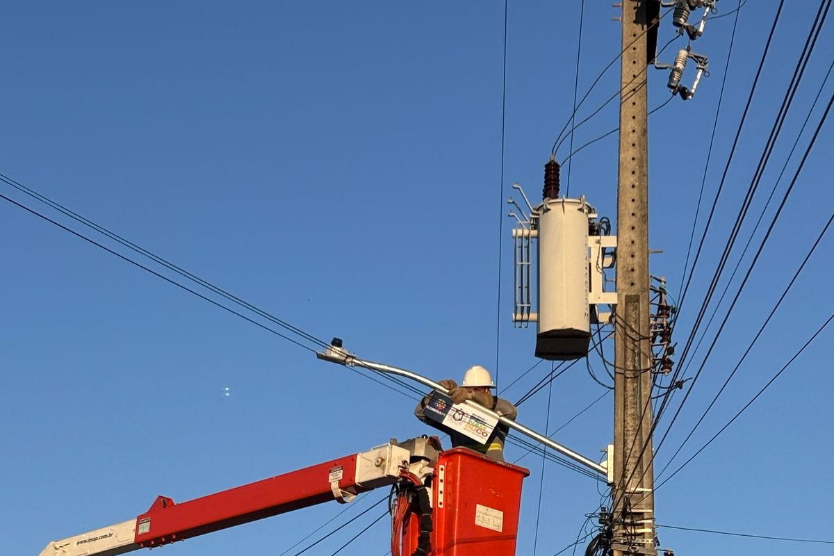 A iniciativa prevê a instalação de 1.688 luminárias LED