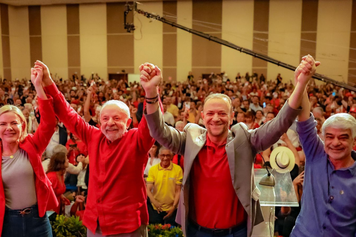 Gleisi Hoffmann, Lula, Edinho Silva e Humberto Costa durante encontro nacional do PT