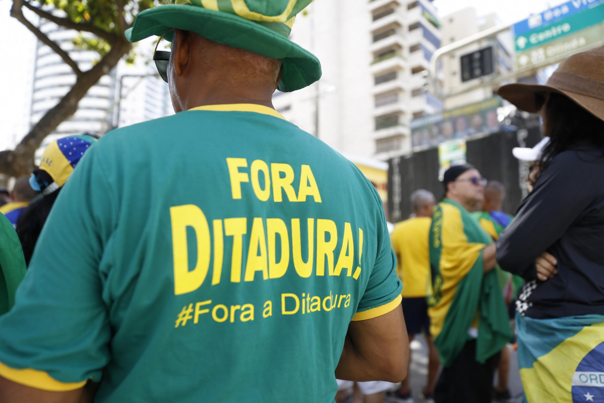 Ato na Avenida Boa Viagem, no Recife.