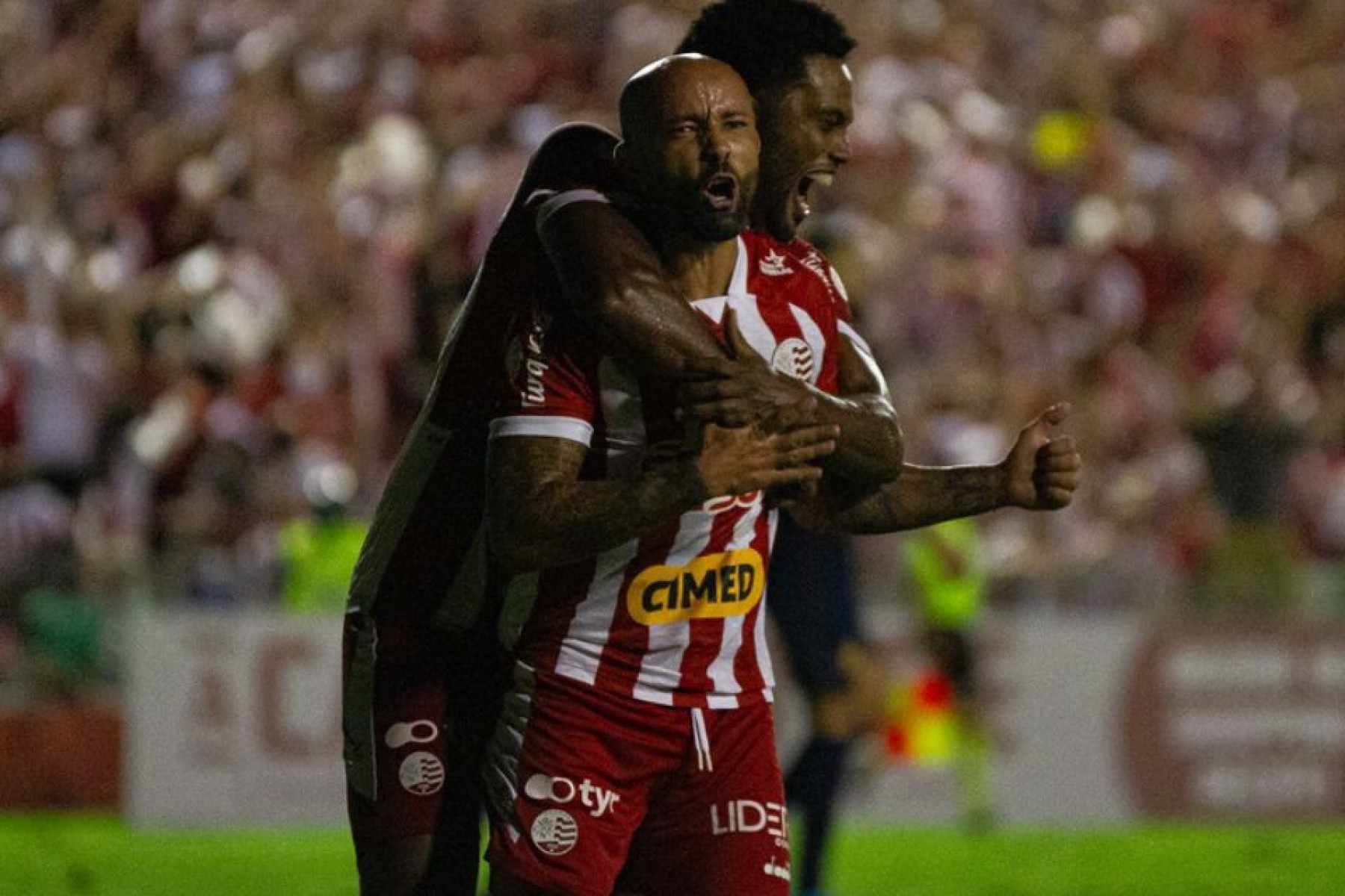 Náutico vence o Retrô nos Aflitos