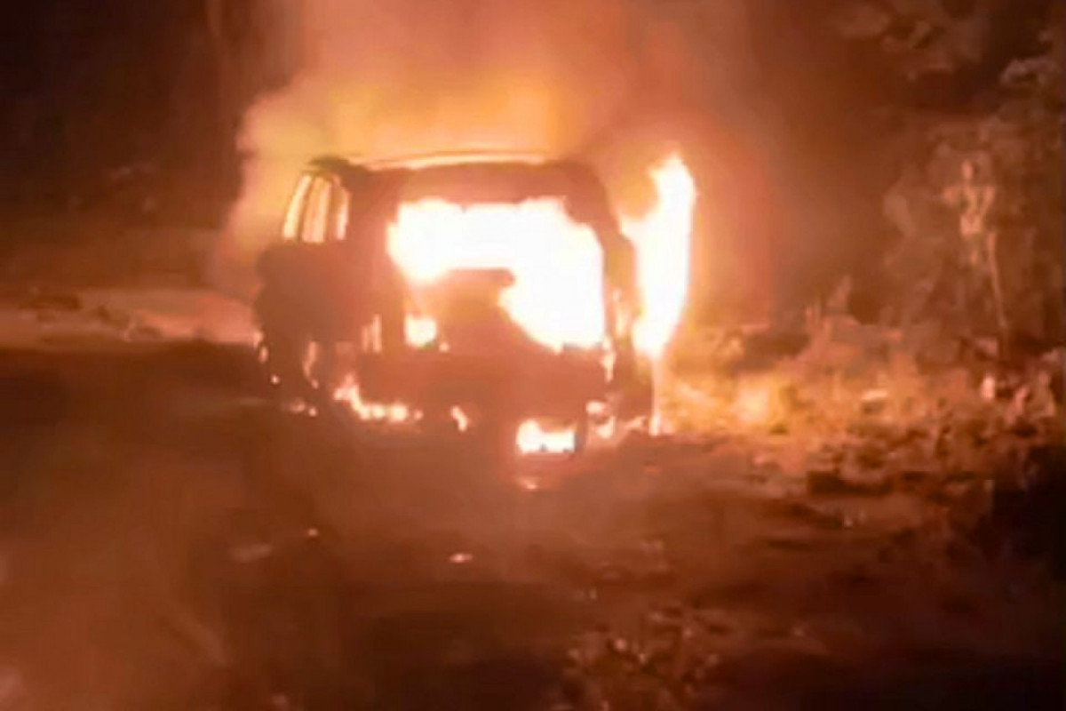 Um corpo carbonizado é encontrado em porta-malas de carro em Igarassu
/Reprodução