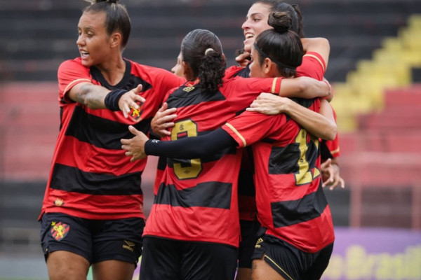 Sport e Manaus se enfrentaram pela terceira fase da Copa do Brasil Feminina