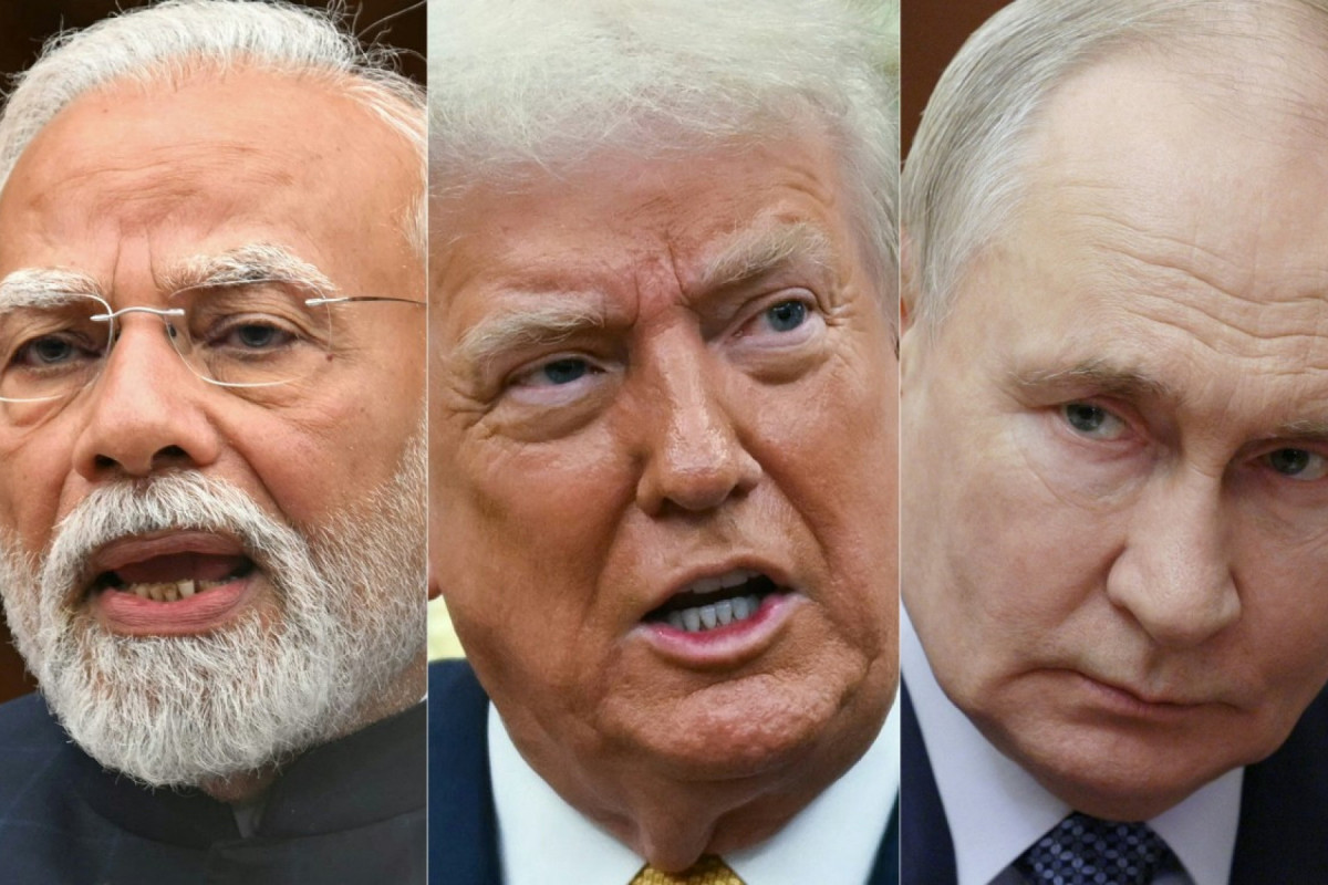 O primeiro-ministro indiano Narendra Modi em 21 de julho de 2025, o presidente americano Donald Trump em 22 de julho de 2025 e o presidente russo Vladimir Putin em 5 de agosto de 2025. Em 6 de agosto, o presidente americano Donald Trump decretou uma tarifa adicional de 25% sobre produtos indianos devido à contínua compra de petróleo russo por Nova Déli, uma importante fonte de receita para a guerra de Moscou na Ucrânia. (Foto de diversas fontes / AFP)/ AFP