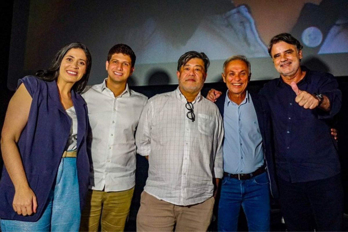Iza Arruda e João Campos durante Encontro Regional Pernambuco do projeto 