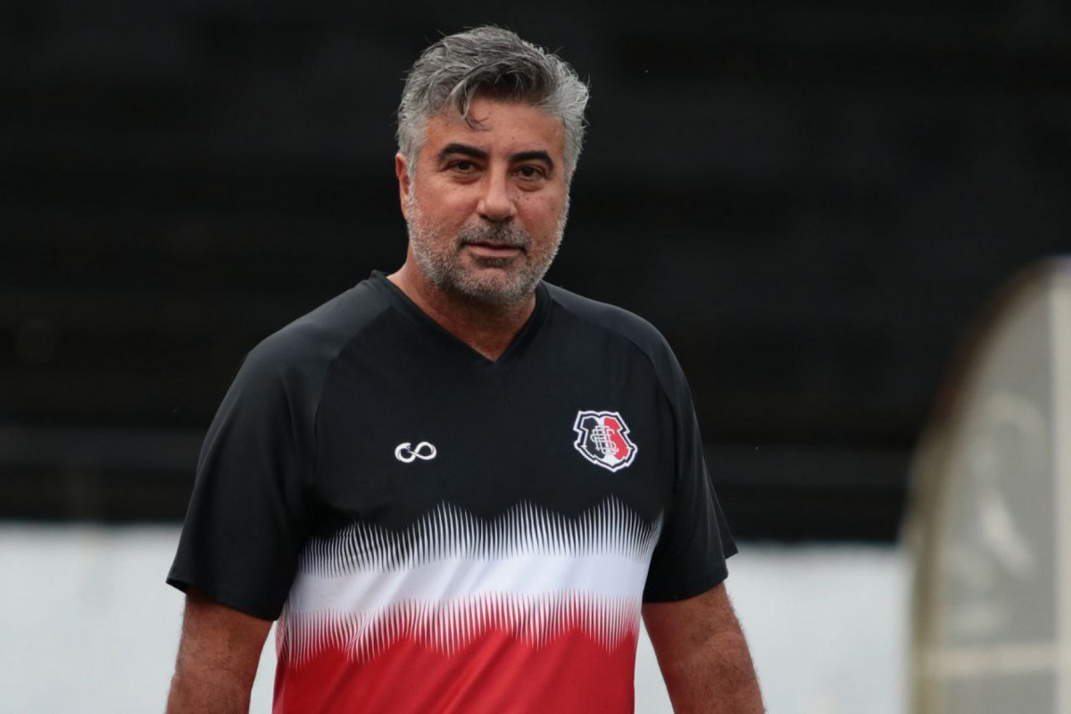 Alexandre Gallo, técnico do Santa Cruz (Rafael Melo/SCFC) Alexandre Gallo, técnico do Santa Cruz/Rafael Melo/SCFC