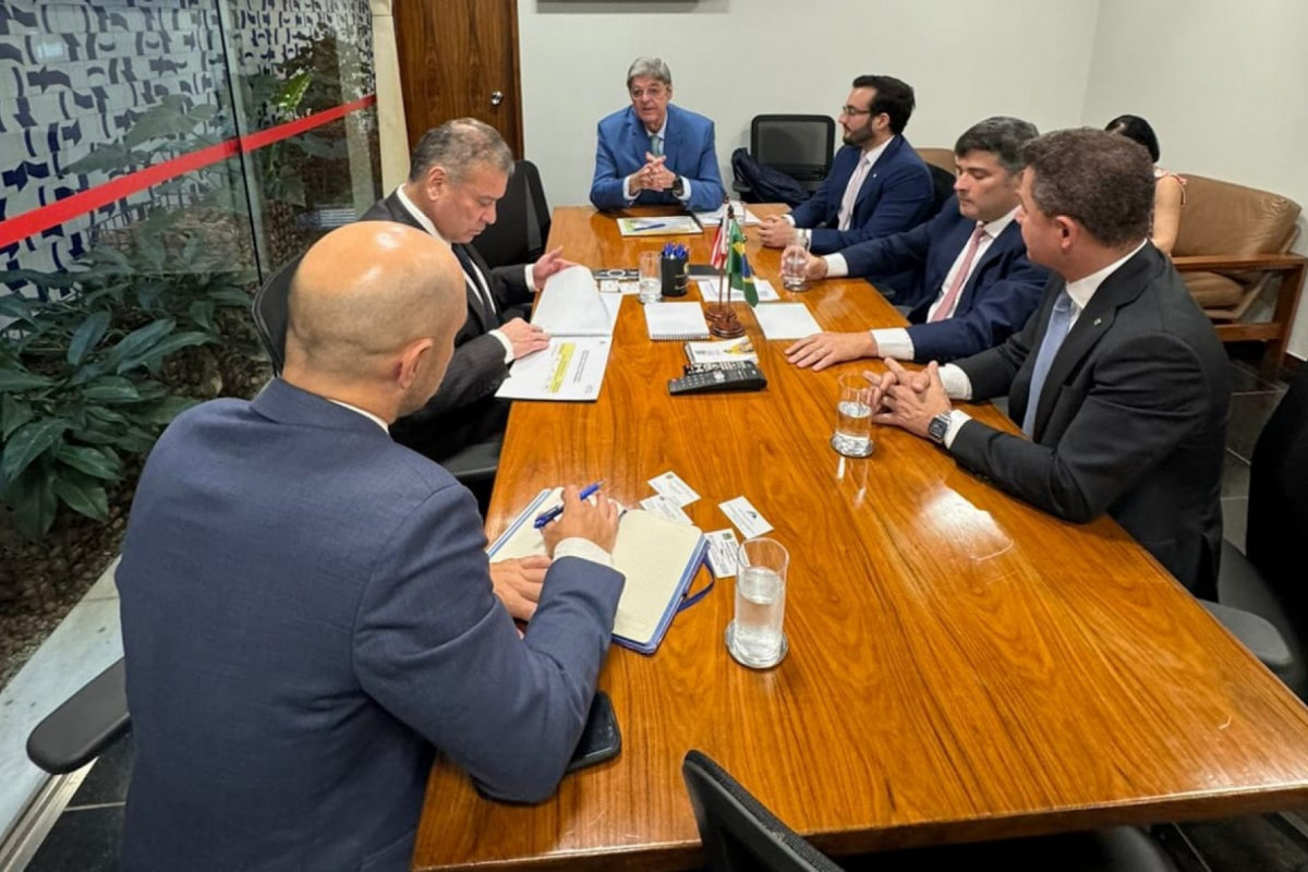 A reunião teve como objetivo mostrar a necessidade de reverter o tarifaço para os setores mais impactados pelo tarifaço em Pernambuco, o açúcar e a fruticultura do Vale do São Francisco/Foto: Divulgação