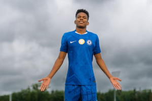 Estêvão, novo jogador do Chelsea, da Inglaterra