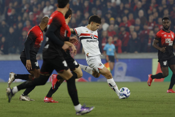 Athletico e São Paulo se enfrentaram nas oitavas de final da Copa do Brasil