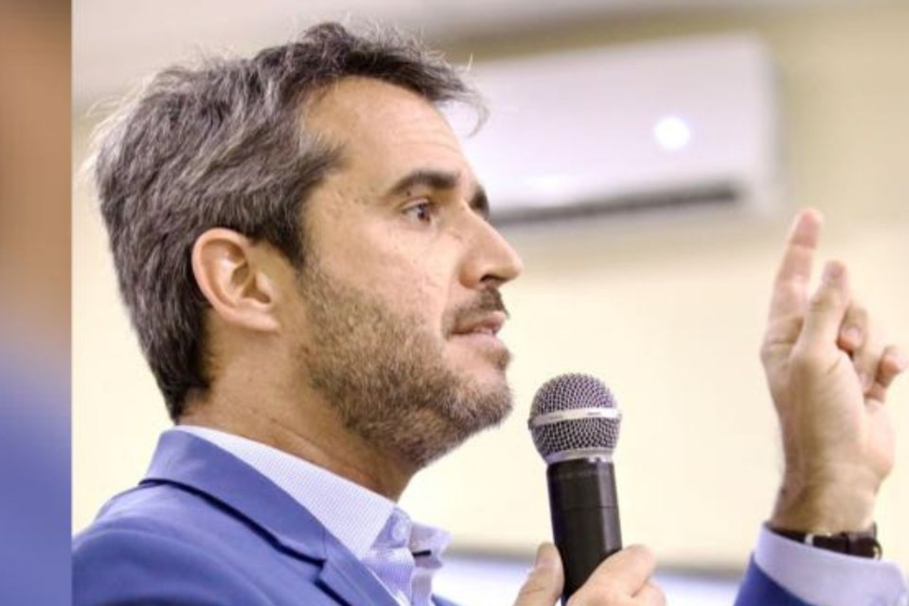 Advogado, professor e mestre em Ciências Jurídicas Políticas pela Universidade de Lisboa e doutor em Direito pela UFPE, André Costa