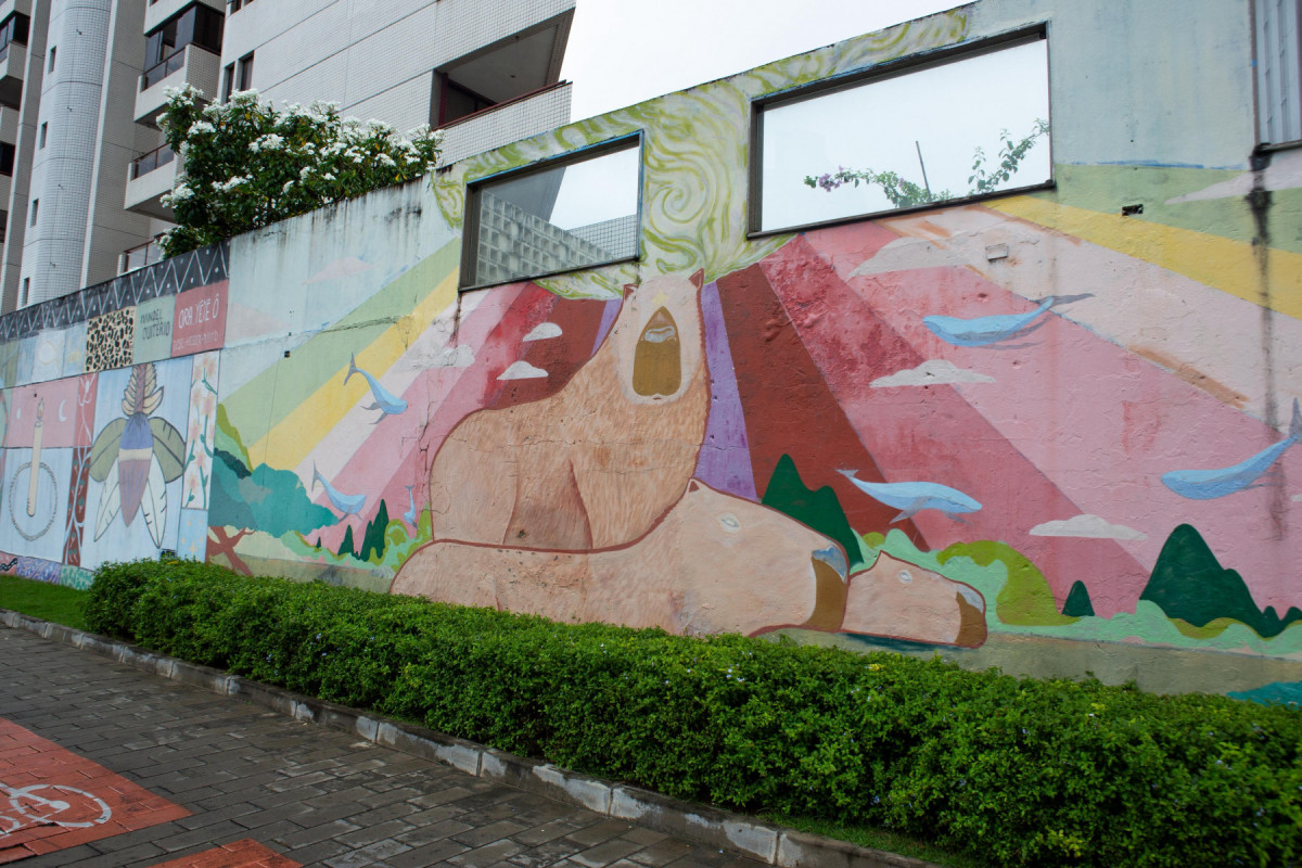 Artes com capivaras também podem ser vistas em murais do Parque das Graças