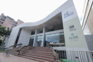 Além dos servidores da Alepe, a campanha também conta com a adesão da Câmara de Vereadores do Recife e do Tribunal de Contas do Estado (TCE)