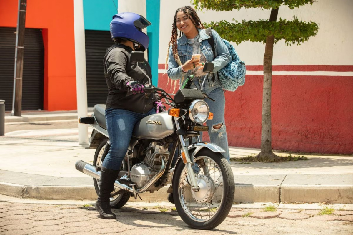 Serviços de Uber Moto e 99 Moto chegaram ao Recife entre o fim de 2021 e início de 2022.