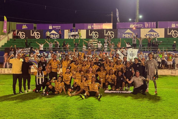 Elenco do Central após classificação às oitavas da Série D
