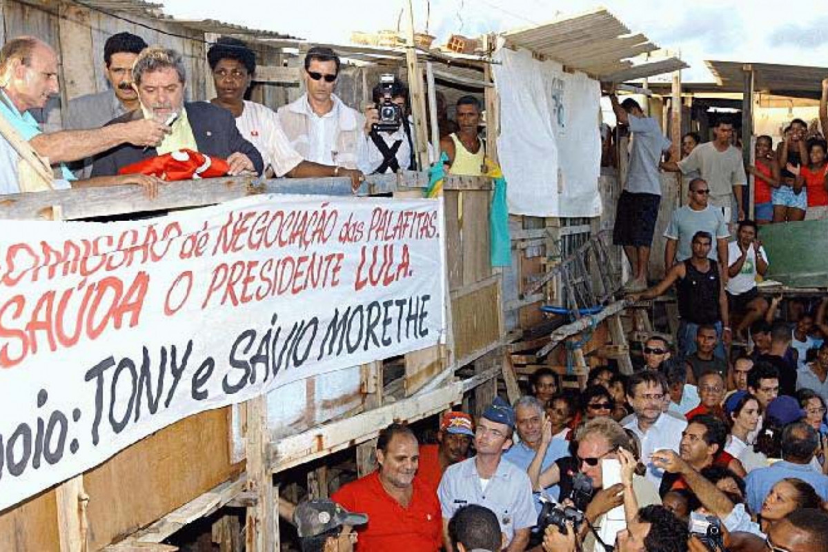 Lula visita Brasília Teimosa com 10 dias do seu primeiro mandato/Agência Brasil