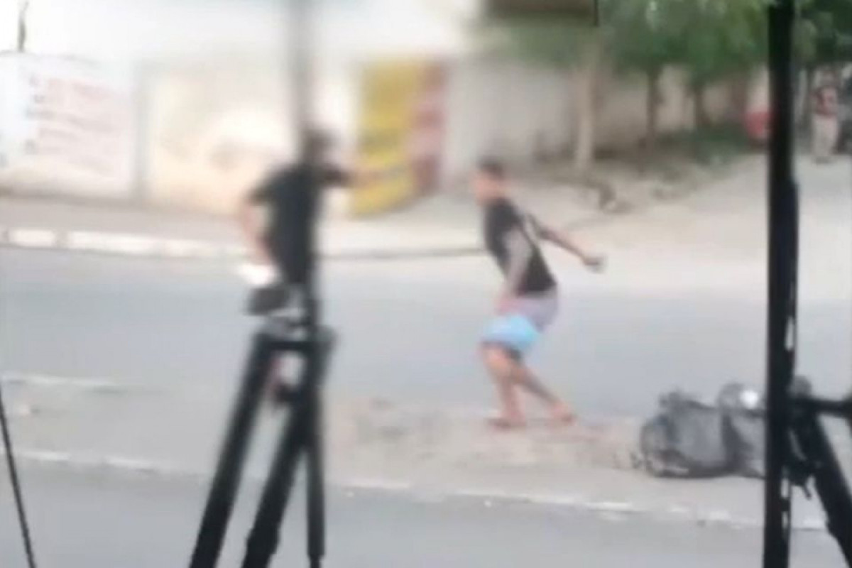Uma criança ficou ferida após ônibus escolar ser apedrejado em Caruaru
/Reprodução/redes sociais
