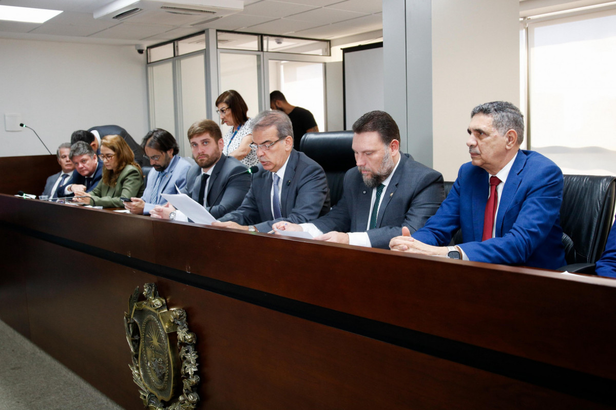 Virgílio Oliveira foi sabatinado por deputados estaduais da CCLJ