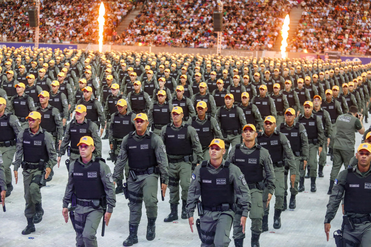 Policiais militares se formam e se unem a efetivo em Pernambuco