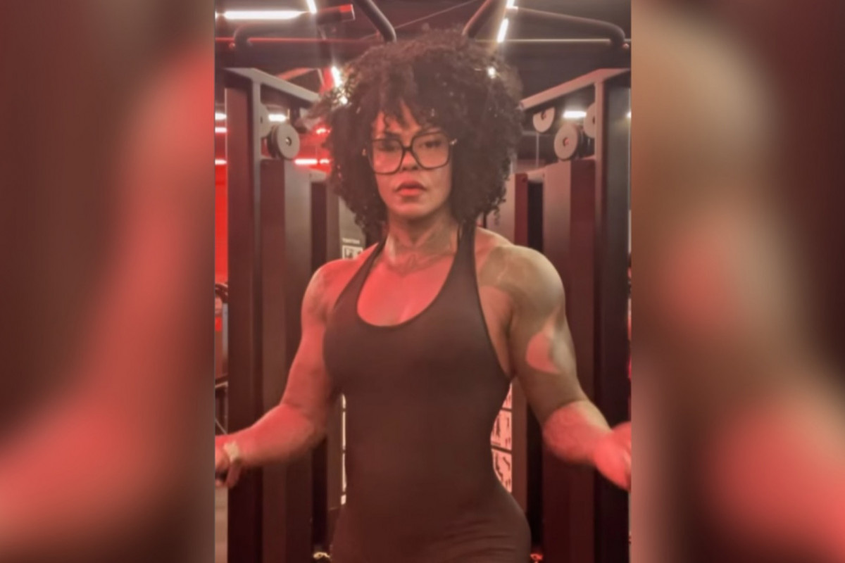 A personal trainer e fisiculturista Kely Moraes foi confundida com uma mulher trans