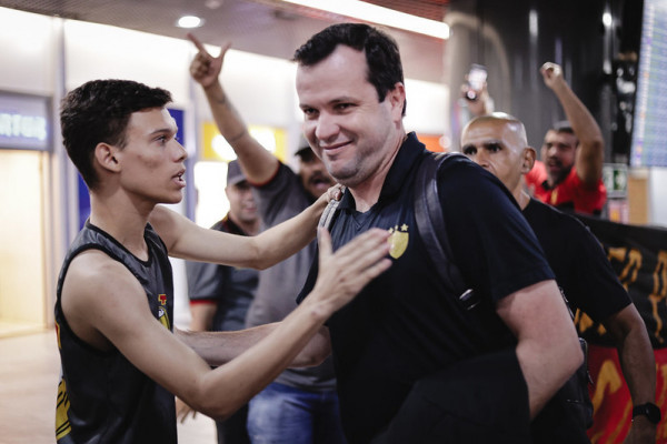 Daniel Paulista, técnico do Sport