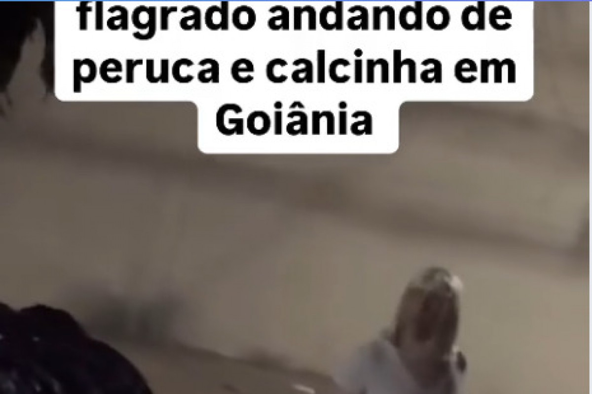 Homem identificado como Eduardo Costa, pastor e bispo, aparece em vídeo usando peruca e calcinha nas ruas da cidade de Goiânia