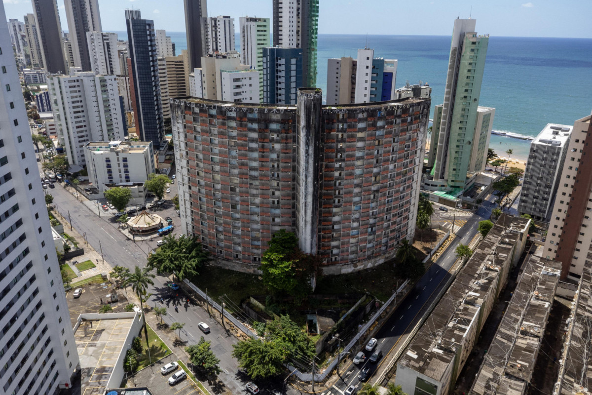 Edifício Holiday