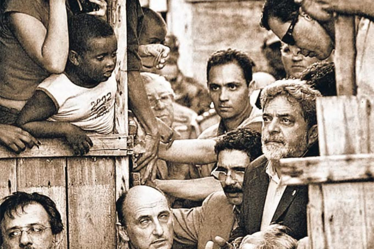 Há 22 anos, presidente Lula garantiu urbanização da localidade durante a visita/Foto: Arquivo DP