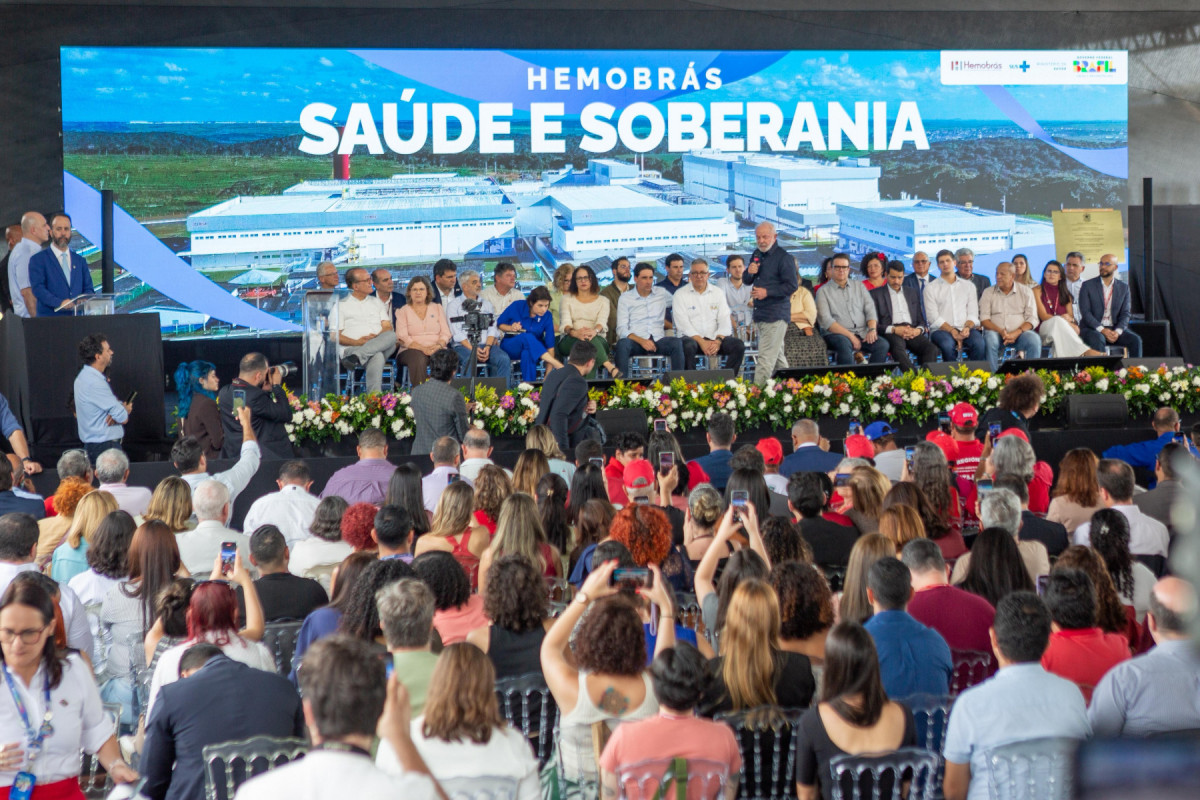 Lula na inauguração de fábrica da Hemobras em Goiana