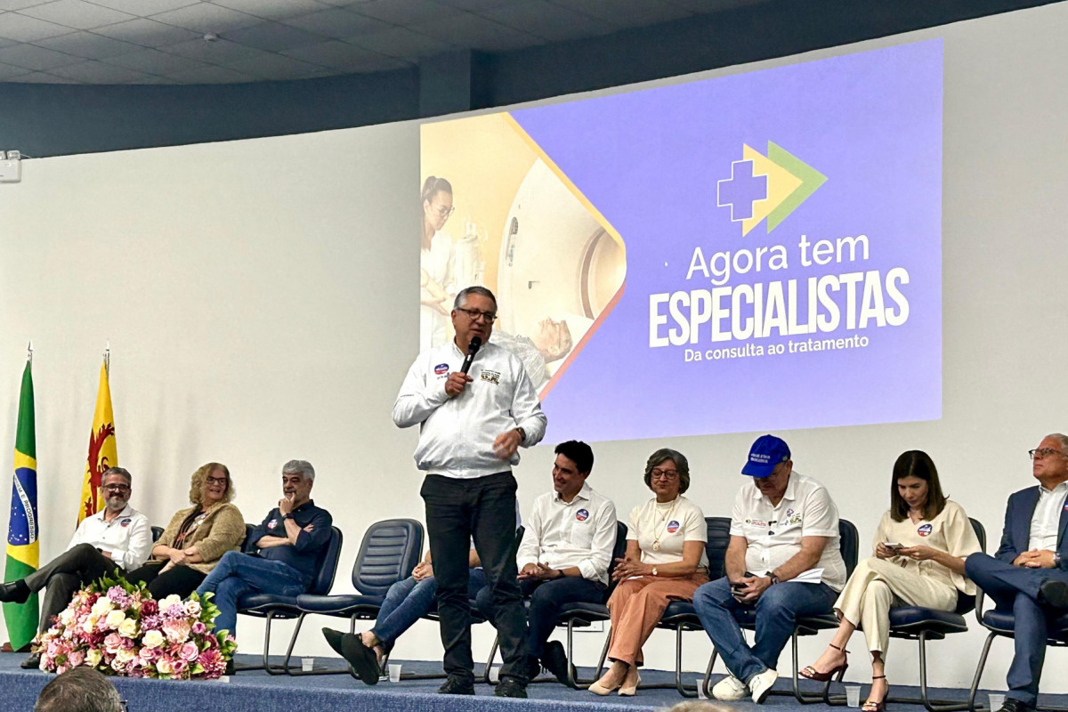 Ministro esteve no Recife e questionou a decisão dos EUA sobre o cancelamento dos vistos de sua esposa e filha
