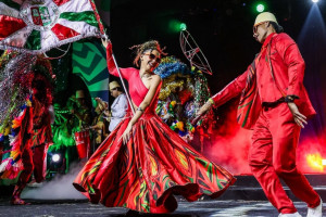 Neste m&ecirc;s, a escola de samba Grande Rio apresentou o enredo "A Na&ccedil;&atilde;o do Mangue", em homenagem ao Manguebeat, na Cidade do Samba.
