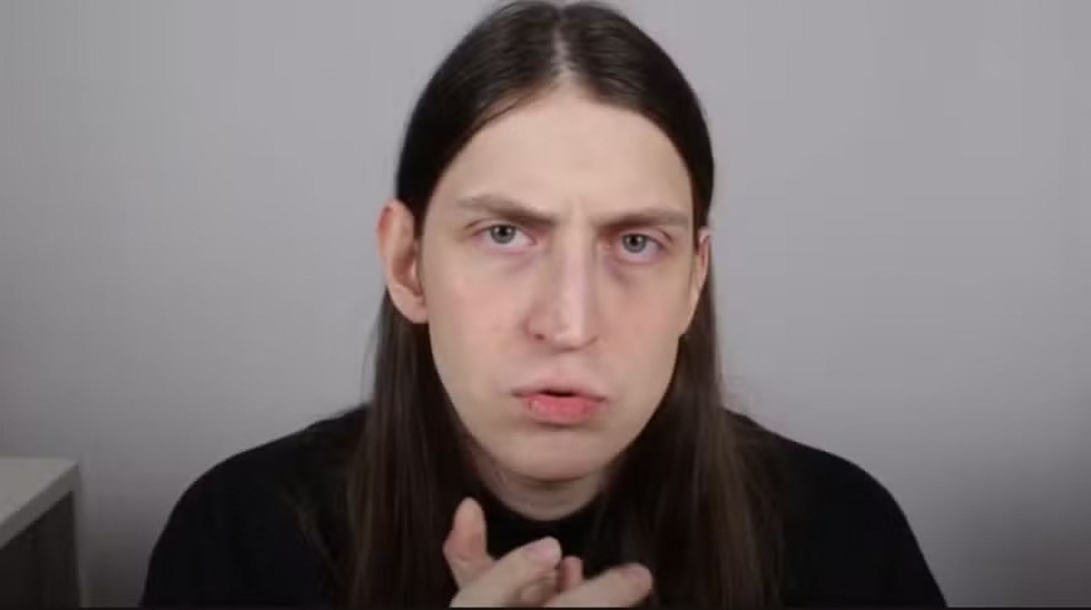 Felca fez um vídeo para o se canal criticando a adultização de crianças e adolescentes