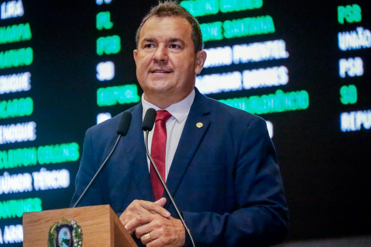 Deputado estadual Júnior Matuto