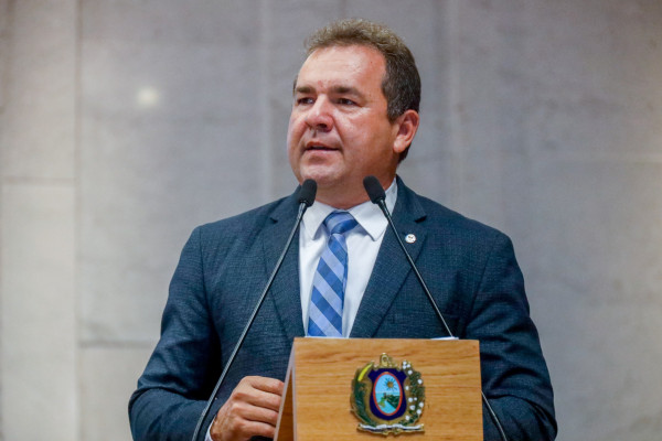Júnior Matuto deixou o PSB e ingressou no PRD
